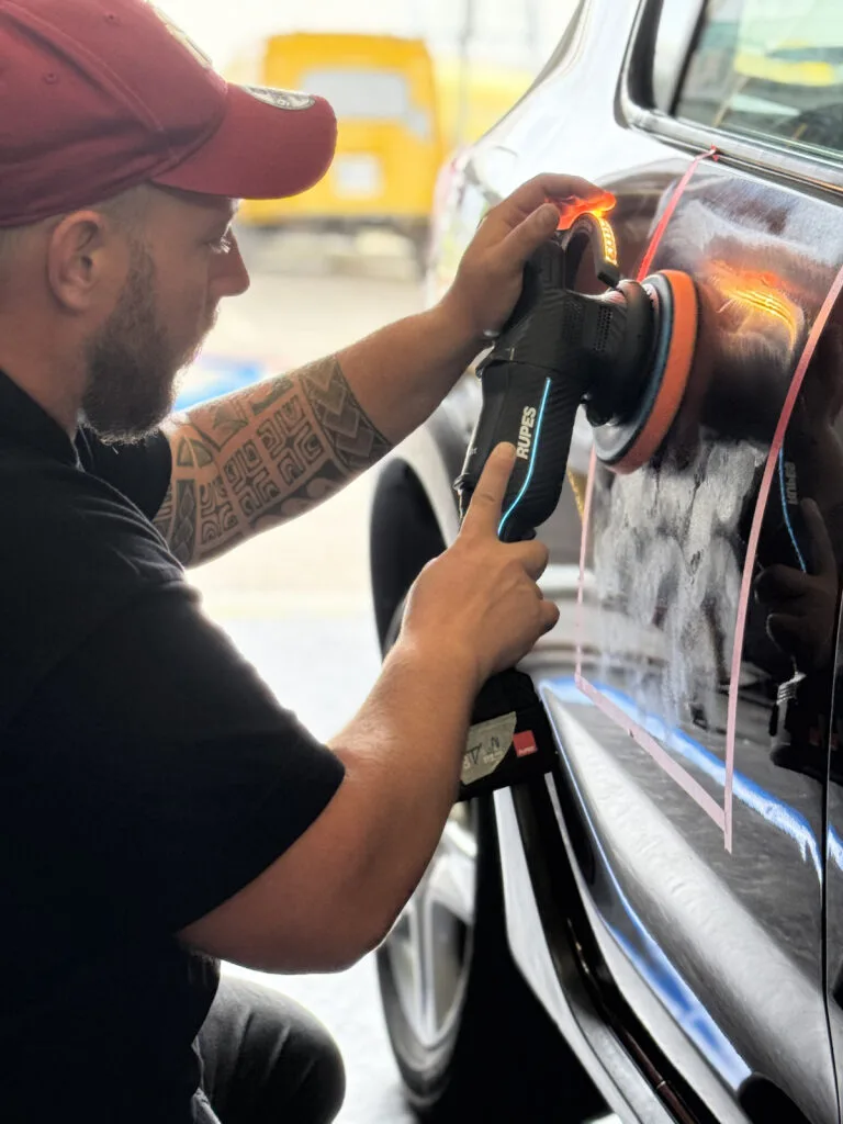 Le formateur detailing en activité